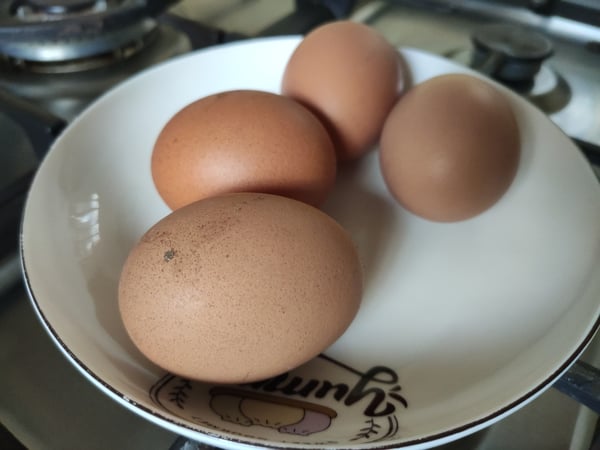 Egg, Chicken, Whole, Boiled (Without Salt) (Yai zima (chemsha))