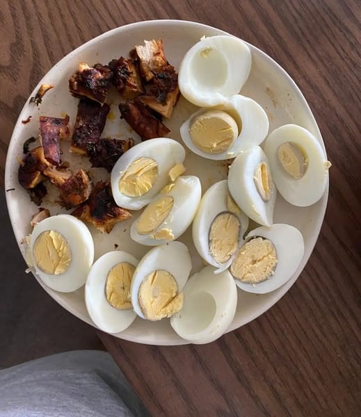 High-protein meal with eggs and beef for muscle recovery and growth